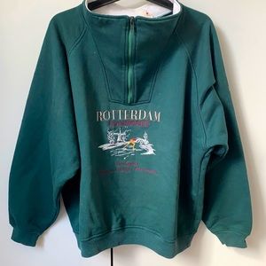 GRAFTON & Co I Green Vintage Crewneck